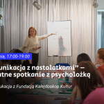 Plakat przedstawia nazwę i datę spotkania na tle zdjęcia kobiety prowadzącej prezentację przed grupą dziewięciu osób.